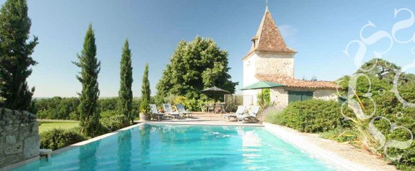 heated pool south west France